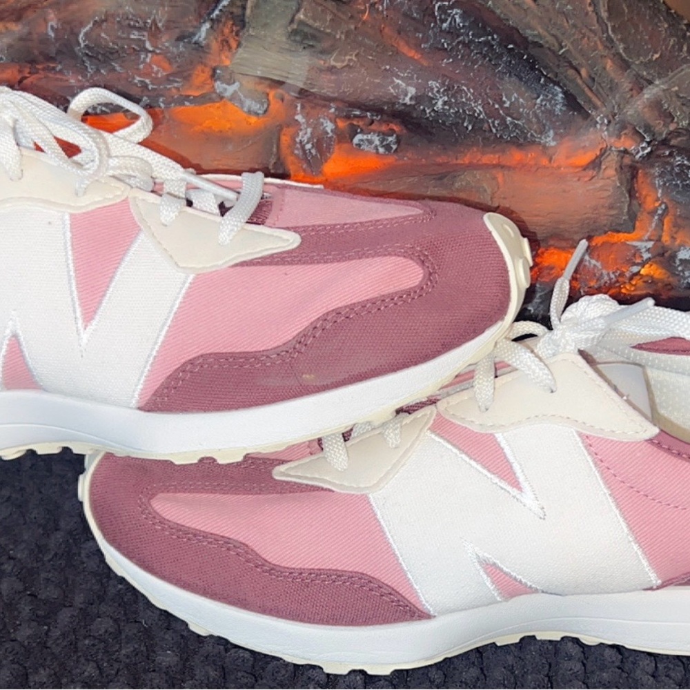 ❤️💕 327 New Balances - Picture 3 of 7